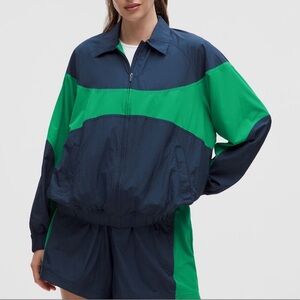 7-23 NWT Size S Lululemon Nylon Colourblock Collared Jacket CLBL/RCGR